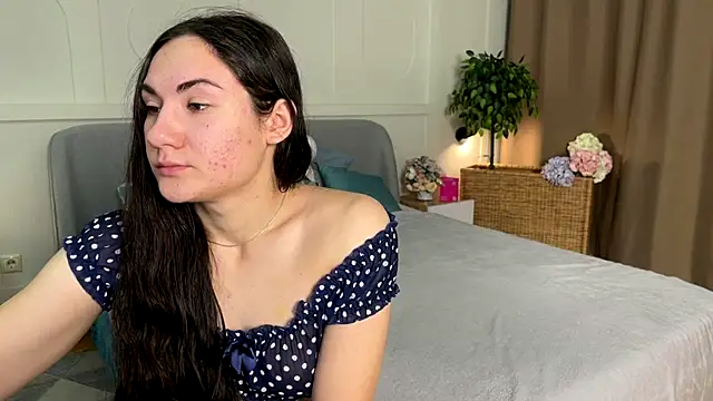 Snapshot of Adele_Shy chatting on December 2, 1:28 am Adele Shy online show from December 2, 1:28 am