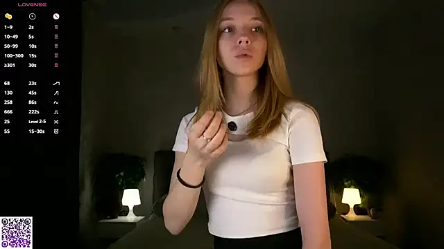 Snapshot of BarbaraViggiani chatting on November 5, 5:05 pm BarbaraViggiani online show from November 5, 5:05 pm