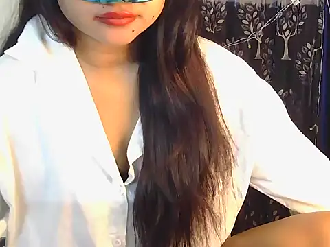 Snapshot of crazy_witch chatting on November 17, 6:01 pm crazy witch online show from November 17, 6:01 pm