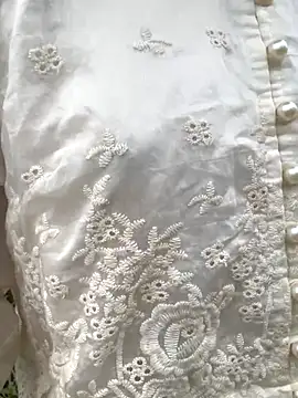 Snapshot of Emily-y chatting on December 2, 2:23 am Emily-y online show from December 2, 2:23 am