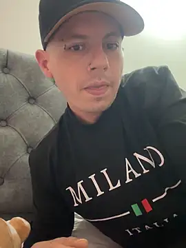 Yeison 8012 online show from March 6, 9:59 am