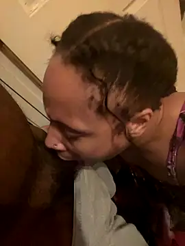 CreammieDelite online show from November 26, 3:28 am