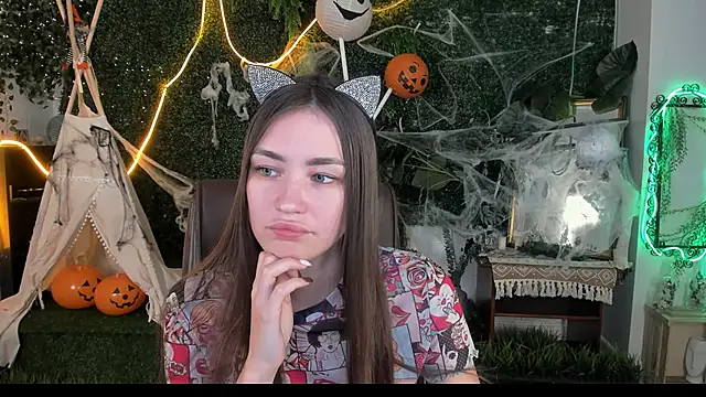 lollyrais online show from October 30, 1:09 pm