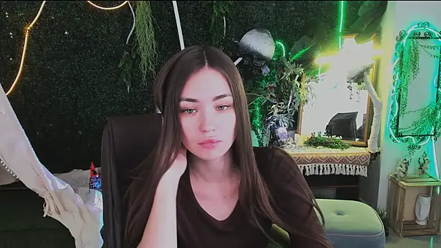 lollyrais online show from December 2, 1:57 pm