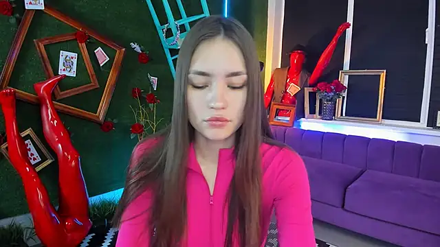 lollyrais online show from November 4, 9:02 am