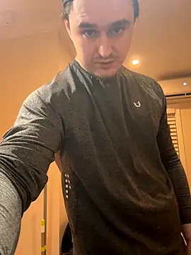 Snapshot of andrenoma427 chatting on October 24, 2:43 am andrenoma427 online show from October 24, 2:43 am