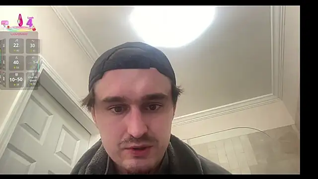 Snapshot of andrenoma427 chatting on October 28, 2:45 am andrenoma427 online show from October 28, 2:45 am