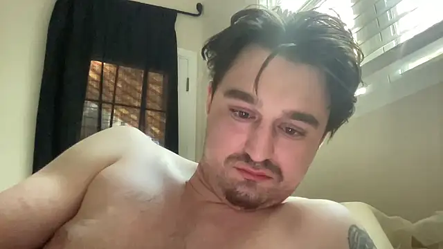 Snapshot of andrenoma427 chatting on November 6, 4:33 pm andrenoma427 online show from November 6, 4:33 pm