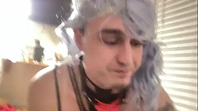 Snapshot of andrenoma427 chatting on November 8, 5:44 am andrenoma427 online show from November 8, 5:44 am