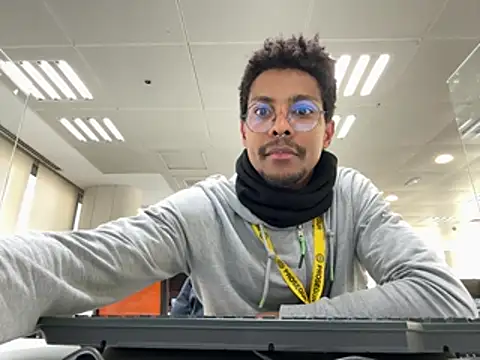 Albert Madrid online show from January 9, 6:59 pm