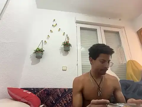 Albert Madrid online show from March 19, 5:35 pm
