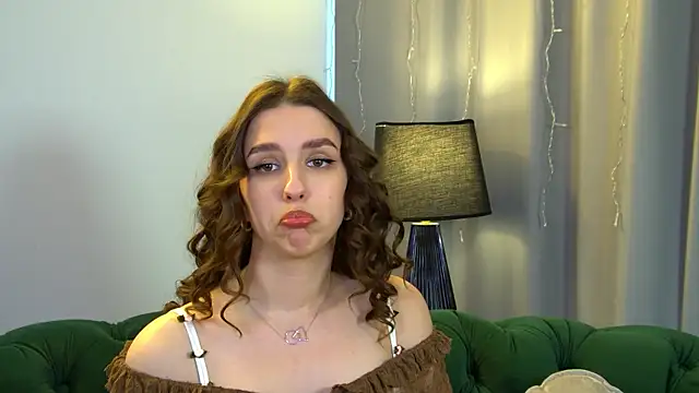 AliceAtkins online show from March 27, 9:21 am