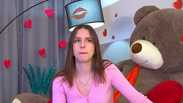 AliceAtkins online show from February 8, 6:22 am