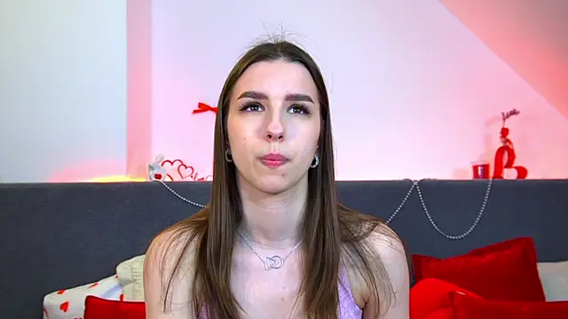 AliceAtkins online show from April 19, 6:36 am