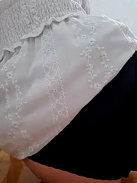 YennyeLa online show from March 28, 12:55 am