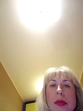 Snapshot of SelinaLovqx chatting on June 20, 10:04 pm SelinaLovqx online show from June 20, 10:04 pm