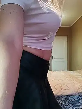 SelinaLovqx online show from November 13, 12:31 pm