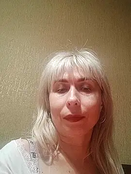 Snapshot of SelinaLovqx chatting on October 22, 6:40 pm SelinaLovqx online show from October 22, 6:40 pm