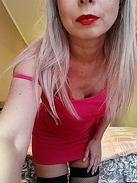 SelinaLovqx online show from November 7, 9:03 am