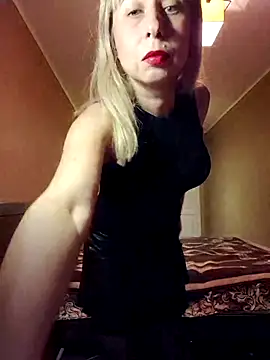 SelinaLovqx online show from February 22, 3:35 pm