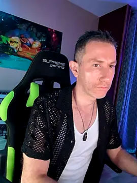 Gamerinleather online show from October 28, 7:24 pm