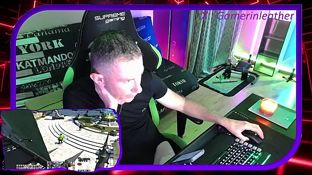 Gamerinleather online show from November 1, 9:19 pm