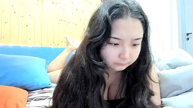 miomyao online show from December 18, 1:55 am