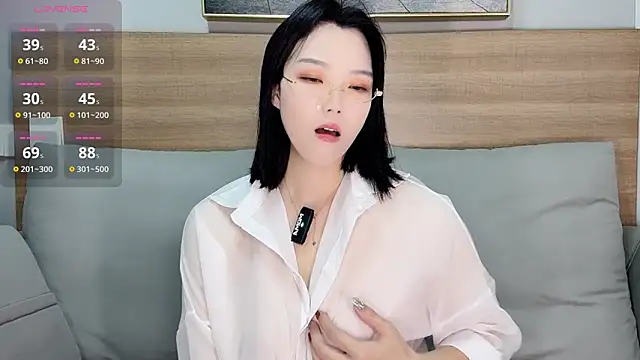 upoo7lt online show from December 18, 3:11 am