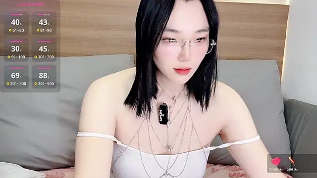 Snapshot of upoo7lt chatting on February 3, 2:53 am upoo7lt online show from February 3, 2:53 am