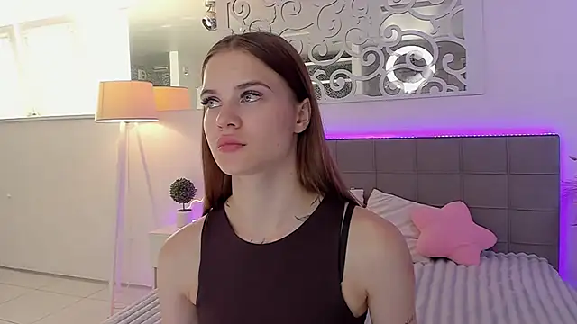 LuisaClover online show from June 30, 5:07 am