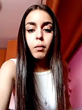 Snapshot of cotoncandyy chatting on December 3, 3:44 pm cotoncandyy online show from December 3, 3:44 pm