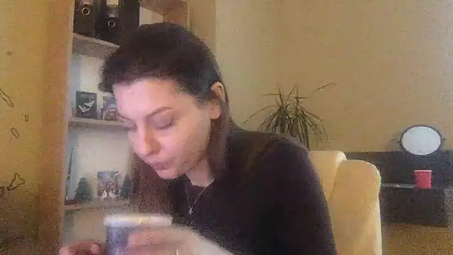 DollyRoma online show from December 18, 9:58 am