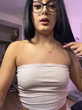 claraseloura online show from December 15, 7:20 pm