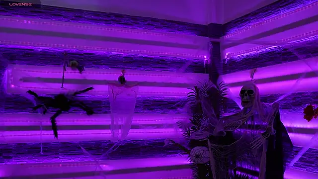 Snapshot of SexyCelline chatting on October 30, 5:17 am SexyCelline online show from October 30, 5:17 am