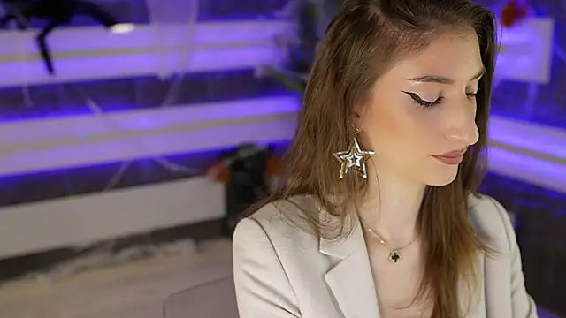 Snapshot of SexyCelline chatting on November 5, 5:21 am SexyCelline online show from November 5, 5:21 am