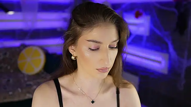 Snapshot of SexyCelline chatting on November 10, 5:23 am SexyCelline online show from November 10, 5:23 am