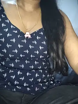 Ezabelljohn online show from May 18, 6:23 pm