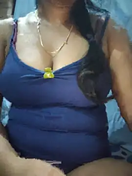Snapshot of Ezabelljohn chatting on July 7, 8:56 pm Ezabelljohn online show from July 7, 8:56 pm