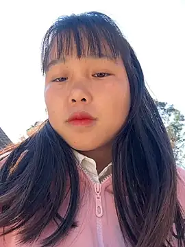 Snapshot of love_pusy09 chatting on November 29, 3:28 am love pusy09 online show from November 29, 3:28 am