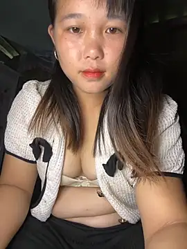 Snapshot of love_pusy09 chatting on November 5, 4:37 am love pusy09 online show from November 5, 4:37 am