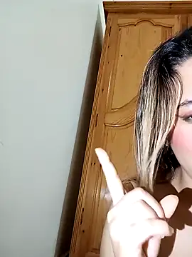 indilasixeey online show from December 21, 9:37 pm