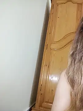 indilasixeey online show from June 28, 2:40 am