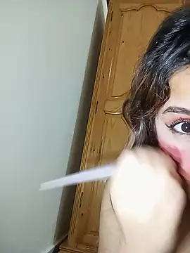 indilasixeey online show from May 24, 3:17 am