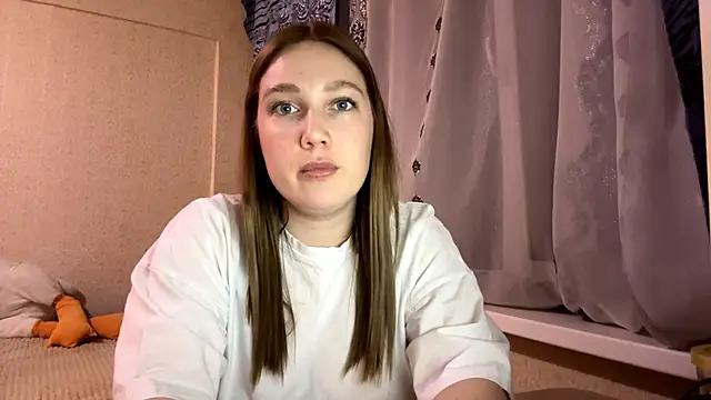 Snapshot of Mia_likez chatting on October 23, 1:10 pm Mia likez online show from October 23, 1:10 pm