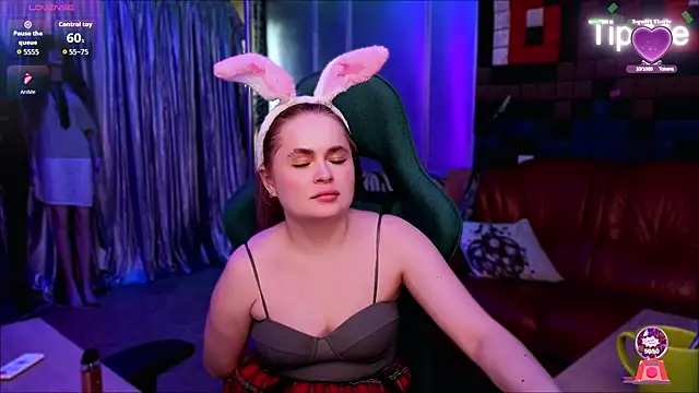 Snapshot of Jessi_wxw chatting on November 28, 8:36 am Jessi wxw online show from November 28, 8:36 am