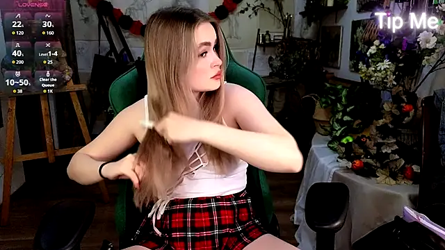 Snapshot of Jessi_wxw chatting on October 27, 9:43 am Jessi wxw online show from October 27, 9:43 am