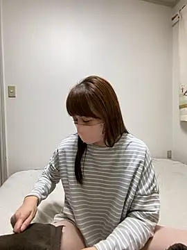 HONMONOHUUHU online show from December 4, 3:55 pm