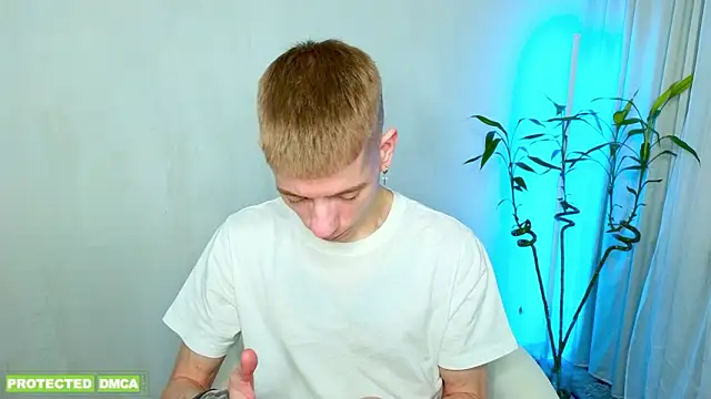 Cristian  Dior online show from March 7, 4:45 pm