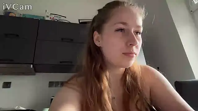Snapshot of Nicole_Wallker chatting on October 27, 9:21 am Nicole Wallker online show from October 27, 9:21 am