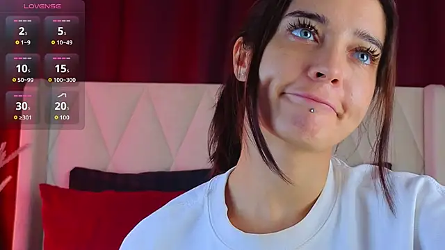 EricaKors online show from November 11, 9:04 am